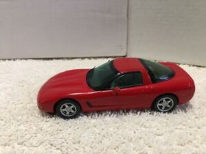 【送料無料】模型車 モデルカー マッチボックスシボレーコルベットレッドmatchbox 1997 chevrolet corvette red ccv04 143