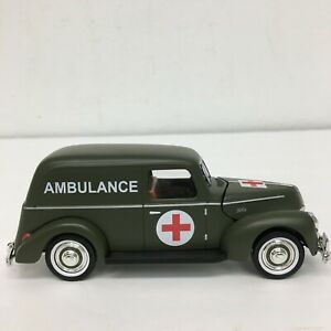 【送料無料】模型車 モデルカー ゴールデンホイールフォードアメリカグリーンモデルミニカーgolden wheel 1940 ford us army ambulance green model diecast 132