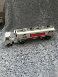 【送料無料】模型車 モデルカー ディンキーローリータンカーエッソイギリスメカノdinky toys aec articulated lorry aec tanker esso made in england mecca