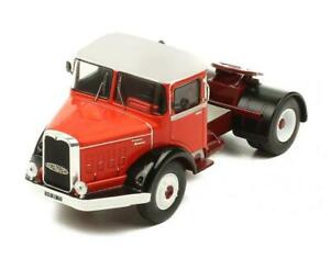 【送料無料】模型車 モデルカー バーナードボックスbernard 150 mb 1951 redwhite tr028 ixo 143 in a box