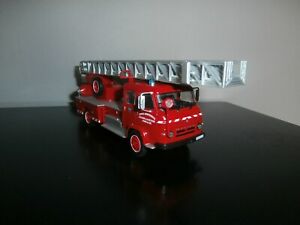【送料無料】模型車 モデルカー スケールスイベルメッツ