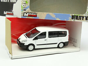 【送料無料】模型車 モデルカー モンドプジョーエキスパートラシエトヴァイスmondo 143 peugeot expert lasiert weis
