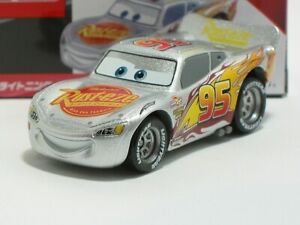 【送料無料】模型車 モデルカー トミカライトニングマックイーンシルバーレーサーat the time of tomica lightning mcqueen silver racer c31 car