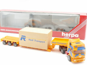 【送料無料】模型車 モデルカー ヘルパマンシッピングレッドルゴールドホーファートレーラーherpa 147040 man shipping redl transport goldhofer trailer depressed conf