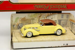 【送料無料】模型車 モデルカー マッチコードイエローmatchbox 143 cord yellow