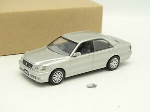 【送料無料】模型車 モデルカー コレクショントヨタクラウンシルバーアスリートj collection sb 143 toyota crown silber athlete