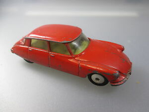 【送料無料】模型車 モデルカー コーギーパルルシトロエンcorgi palles citroen ds 19 pk