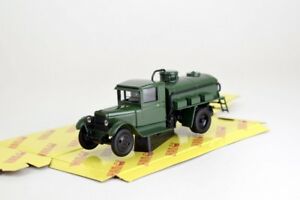 【送料無料】模型車 モデルカー モデロアエスカラカミオンヴェルデオスクロmodelo a escala camion 143 zis5 bz verde oscuro