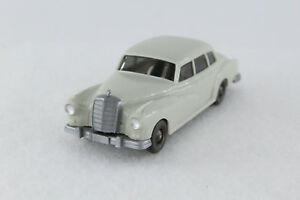 【送料無料】模型車 モデルカー ワイキングエイジメルセデスグリーンベージュトップass wiking age mercedes mb 300 greenish beige 1964 gk 1504e cs 3713a 1w top｜hokushin