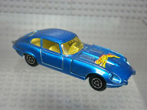 【送料無料】模型車 モデルカー ジャガータイプミニチュアマジョレットjaguar e type v12 n207 miniature majorette 160