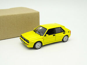 【送料無料】模型車 モデルカー ノレフランチアデルタエボイエローnorev sb 143 lancia delta evo 2 1993 yellow
