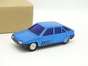 【送料無料】模型車 モデルカー マックトイシトロエンアズールmc toy sb 143 citroen bx azul