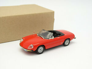 【送料無料】模型車 モデルカー ヴィテッセアルファロメオスパイダーロホvitesse sb 143 alfa romeo spider 2000 rojo｜hokushin