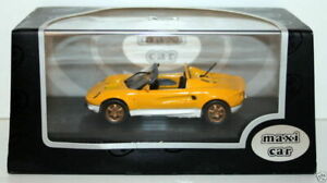 【送料無料】模型車 モデルカー マキシロータスエリーゼイエローホワイトmaxi car 143 10142 lotus elise 49yellowwhite