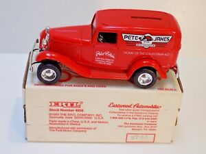 【送料無料】模型車 モデルカー ホットロッドショップピートジェイクスオリジナルボックス1993 ertl 125 hot rod shops pete and jakes in original box