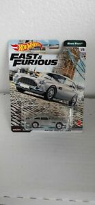 【送料無料】模型車 モデルカー ホットホイールアストンマーティンライダーhot wheels 2020 007 aston martin db5 in fast amp; furious with real riders in 164