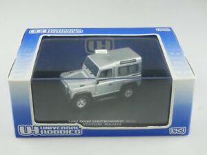 【送料無料】模型車 モデルカー ユニバーサルランドローバーディフェンダーステーションワゴンボックスuniversal hobbies 143 land rover defender 90 station wagon mit box 515600|hokushin