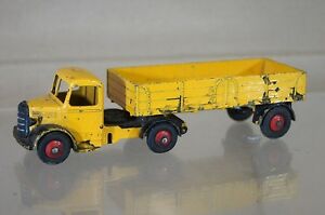 【送料無料】模型車 モデルカー ディンキーベッドフォードトラック|hokushin