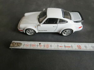 【送料無料】模型車 モデルカー ポルシェクラシックターボホワイトウェリーポルシェgenuine porsche classic 911 turbo 964 white welly 70 years of porsche