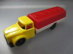 【送料無料】模型車 モデルカー ギリシャハウバートラックトラックタンクヴィンテージ