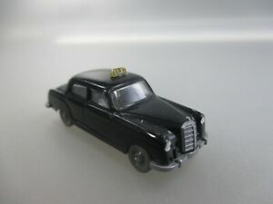 【送料無料】模型車 モデルカー ワイキングメルセデスタクシーサワーシューブwiking mercedes taxi 220, 1954 sour hb 3751 schub 22|hokushin