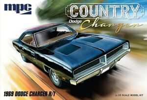 【送料無料】模型車 モデルカー ダッジチャージャーamtmpc 592878 125 1969er dodge charger country|hokushin