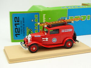 【送料無料】模型車 モデルカー フォードボンボスマイアミeligor 143 ford v8 bomberos miami