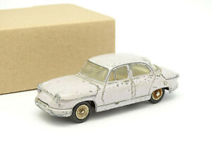 【送料無料】模型車 モデルカー ディンキートイズフランシアパンハルトマルバdinky toys francia 143 panhard pl17 malva 547