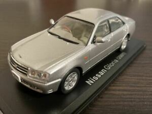 【送料無料】模型車 モデルカー ハシェットコレクショングロリアhachette 143 domestic famous car collection nissan y34 gloria
