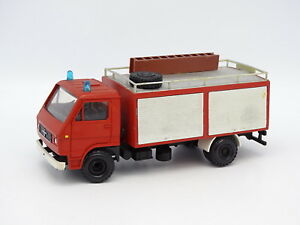 【送料無料】模型車 モデルカー コンラッドマンフォイアーヴェールconrad sb 150 man vw 8 136f feuerwehr b