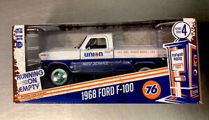 【送料無料】模型車 モデルカー グリーンライトグリーンマシンチェイスフォードユニオンgreenlight green machine chase 1968 ford f100 union 76 running on empty 124