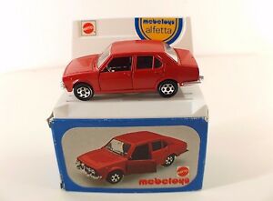 【送料無料】模型車 モデルカー マテルアルフェッタオリジナルボックスmattel mebetoys a76 alfetta 143 in original box mib