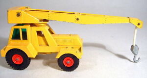 【送料無料】模型車 モデルカー マッチボックスキングサイズテイラージャンボクレーンmatchbox king size k14a taylor jumbo crane complete in yellow