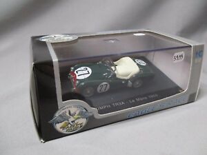 【送料無料】模型車 モデルカー ユニバーサルワシレースルマンdv5471 universal hobbies eagles race triumph tr3a 27 le mans 1959 143｜hokushin
