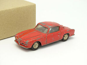 【送料無料】模型車 モデルカー ディンキートイズフランシアアルファロメオクーペロホdinky toys francia 143 alfa romeo coupe 1900 24j rojo
