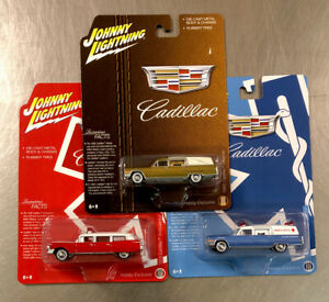 【送料無料】模型車 モデルカー ジョニーライトニングキャデラックハーストロットjohnny lightning 1959 amp; 1966 cadillac hearse ambulance amp; 1966 hearst lot of 3