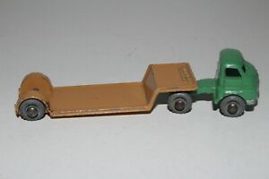 【送料無料】模型車 モデルカー マッチレスニーベッドフォードローローダーグリーンメタルホイールオリジナルロットmatchbox lesney 27a bedford low loader, green, metal wheels, original, lot d