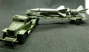 【送料無料】模型車 モデルカー モデルソスノスタルジアジルウラルガズヴォルガマズvery rare army model 143 ussr gdr nostalgia zil ural vaz raf gaz uaz volga maz