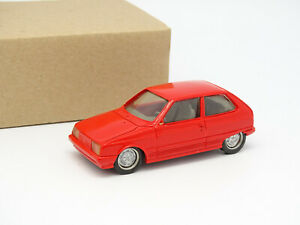【送料無料】模型車 モデルカー ヘコモデレセットアウフゲボーシトロエンビザアクセルローheco modelle set aufgebaut 143 citroen visa axel rot 14,194円