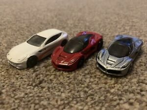 【送料無料】模型車 モデルカー ホットホイールフェラーリラフェラーリレッドシルバーレアフェラーリホワイトhot wheels ferrari laferrari red and silver very rare ferrari ff white