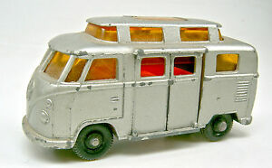 【送料無料】模型車 モデルカー マッチボックスキャンピングカーシルバーバージョンmatchbox rw 34c vw camper silver 1 version with high roof｜hokushin