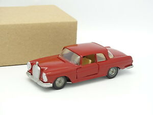 【送料無料】模型車 モデルカー ヴェレムメルセデスセクーペロホverem 143 mercedes 220 se coupe rojo