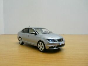 【送料無料】模型車 モデルカー シートトレドメタリックグレーseat toledo metallic grey 143|hokushin