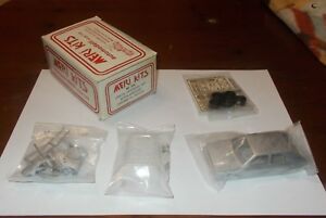 【送料無料】模型車 モデルカー モデルキットメリキットランチアインテグラルアストラマールボロサンレモmodel kit car meri kits lancia integral 16v astramarlboro sanremo 90 143