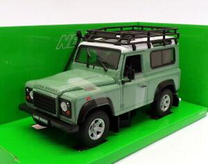 【送料無料】模型車 モデルカー ウェリースケールモデルカーランドローバーディフェンダーグリーンwelly 124 scale model car 22498spw land rover defendergreen|hokushin