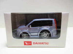 【送料無料】模型車 モデルカー メンタダイハツムーブトラジェセリエノベダードドライブシウダーレティーラダコッシュミニカーmenta daihatsu move traje l150 serie novedad drive ciudad retirada coche minic｜hokushin