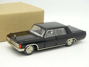 【送料無料】模型車 モデルカー ノボエクスポートジルシュワルツnovoexport 143 zil 117 schwarz｜hokushin