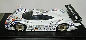 【送料無料】模型車 モデルカー ポルシェウィナールマンアイエロマクニッシュテーピングbbr 143 porsche 911 gt1 winner le mans 1998 26 aiellomcnishtaped｜hokushin