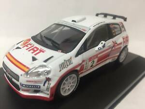 【送料無料】模型車 モデルカー トランスキットフィアットアバルトグランデプントフスターメディナラリーtranskit fiat abarth grande punto s2000 fuster medina rally 143