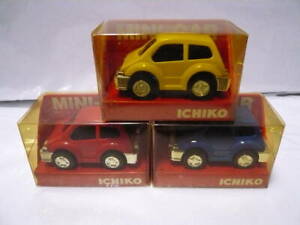 【送料無料】模型車 モデルカー コレクシオンリベラシオンイチコミニカーセットデcoleccion liberacion ichiko minicar set de 3